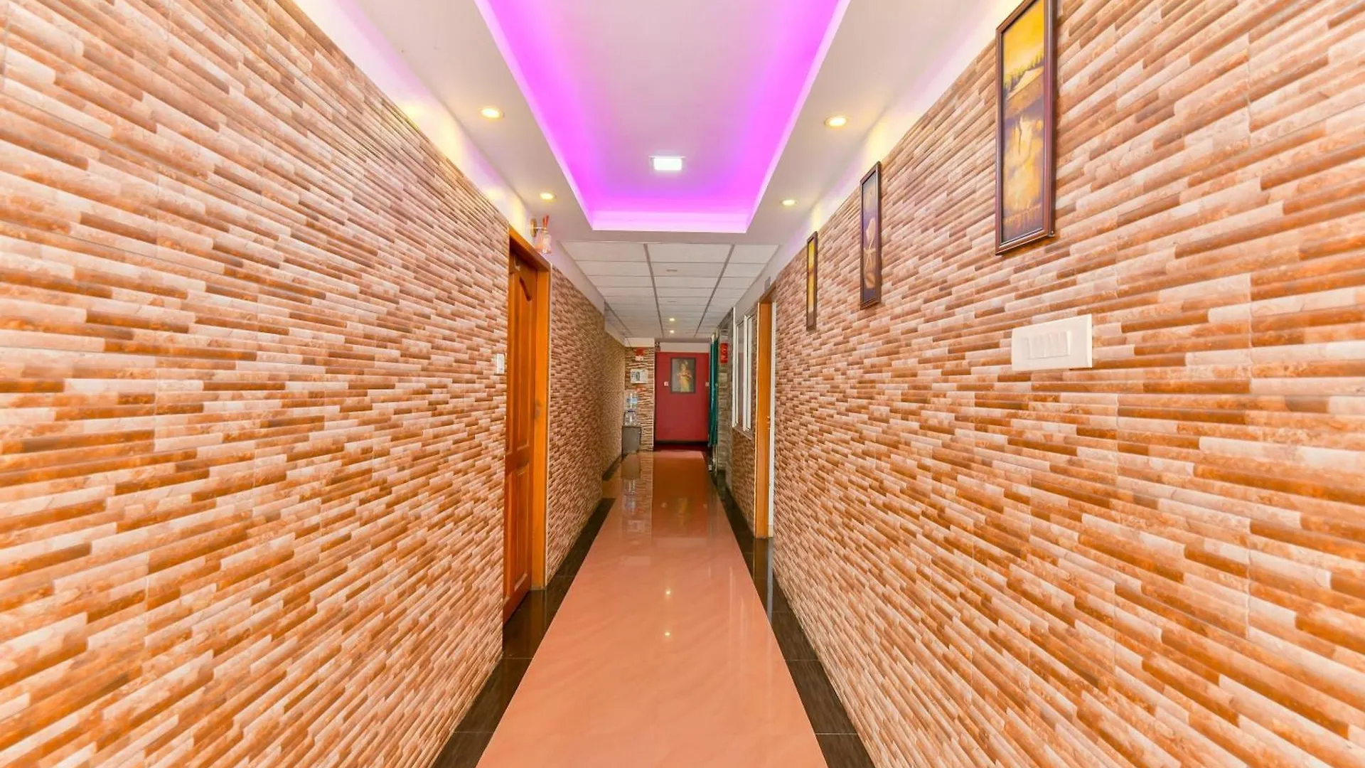 Hotel Oyo Flagship Uthradam Towers